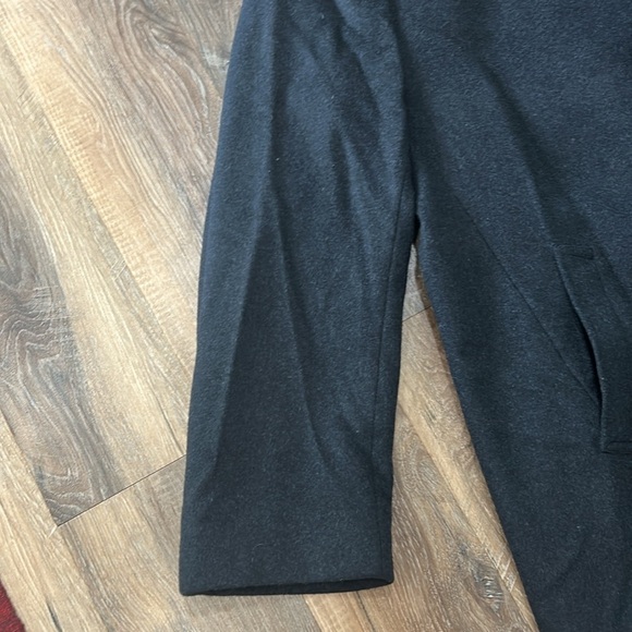 Jos. A. Bank Men's Top Coat 3 Button Size R48 Really Dark Gray front pockets - Picture 5 of 16